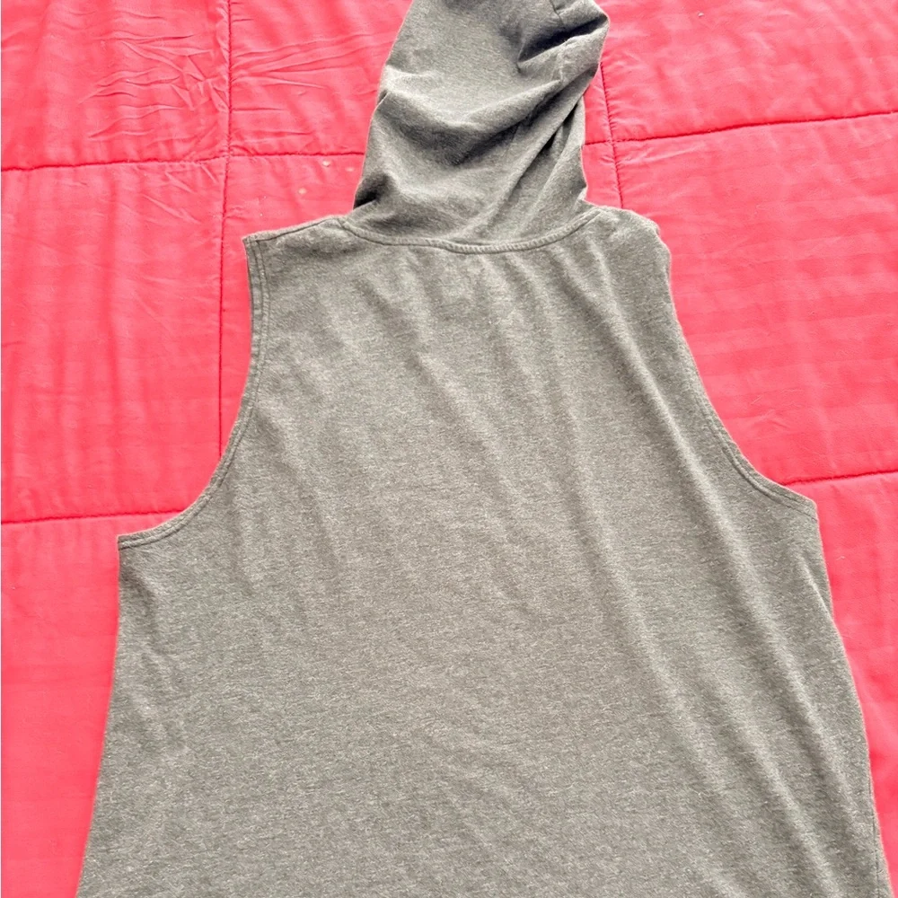Alabama Crimson Tide Sleeveless Hoodie - Picture 3 of 3
